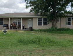 Floresville, TX Repo Homes