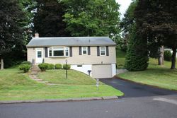 Robindale Dr - Berlin, CT