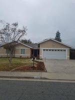 Woodlake, CA Repo Homes