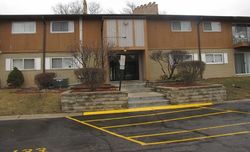 E Old Willow Rd Apt 122 - Prospect Heights, IL